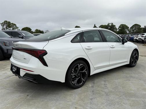2026 Kia K5 GT-Line