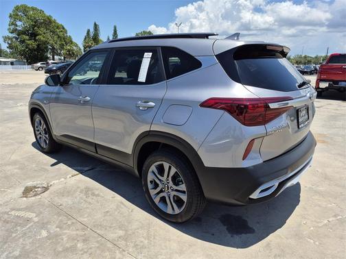 2021 Kia Seltos S
