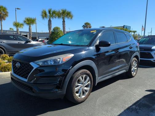 Black Noir Pearl 2020 Hyundai TUCSON SE