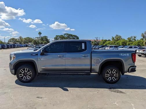 2021 GMC Sierra 1500 AT4