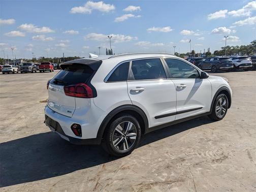 2022 Kia Niro LXS