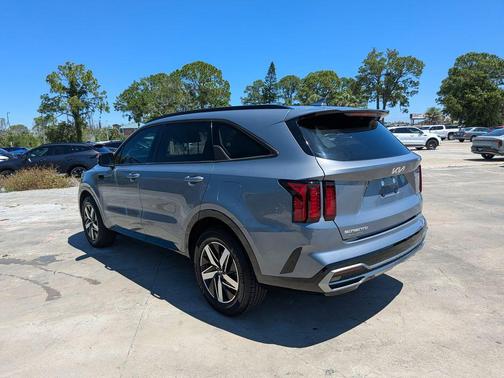 Everlasting Silver 2023 Kia Sorento EX