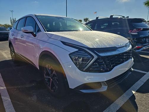 2024 Kia Sportage EX