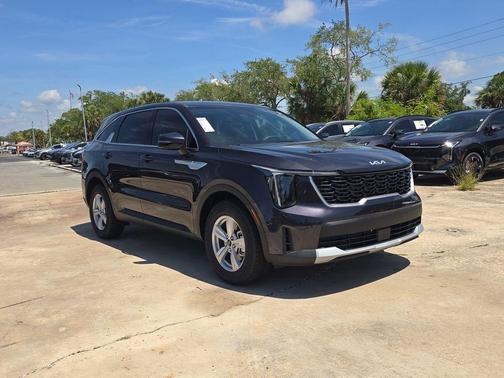 Metal 2026 Kia Sorento LX