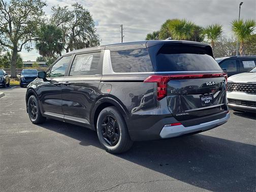 2026 Kia Carnival LXS