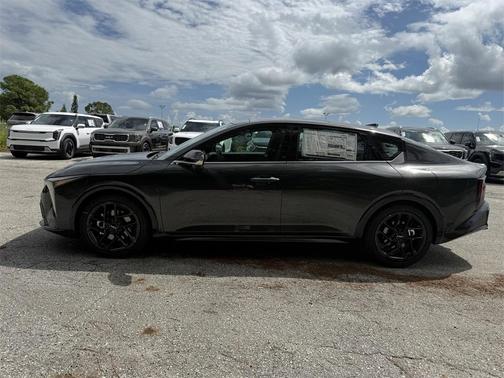 2025 Kia K4 GT-Line Turbo