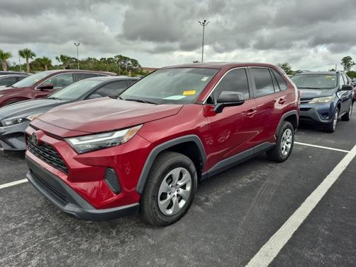 2023 Toyota RAV4 LE