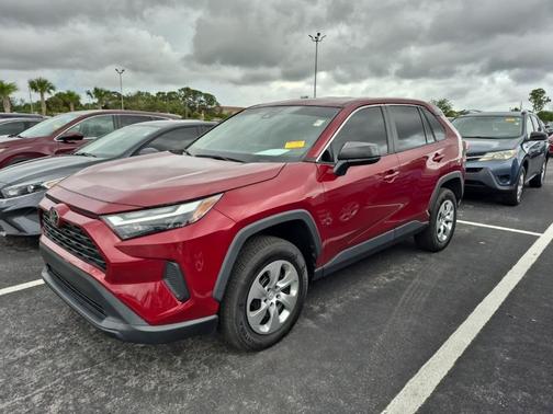 2023 Toyota RAV4 LE