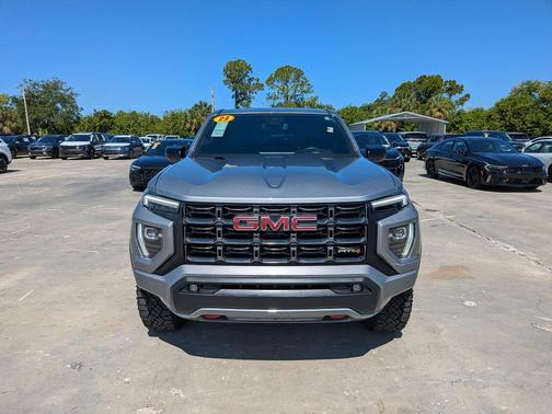 Sterling 2023 GMC Canyon AT4