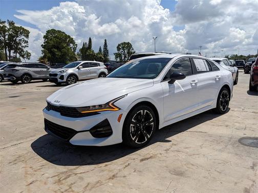 2023 Kia K5 GT-Line