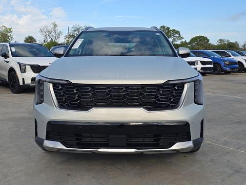 Ivory Silver 2026 Kia Sorento S