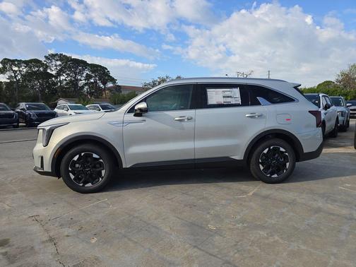 Ivory Silver 2026 Kia Sorento S