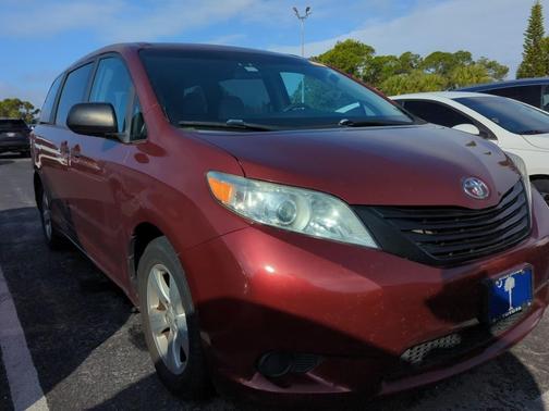 2016 Toyota Sienna L