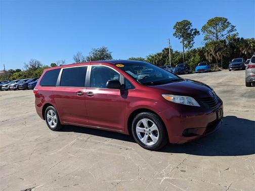 2016 Toyota Sienna L