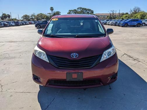 2016 Toyota Sienna L