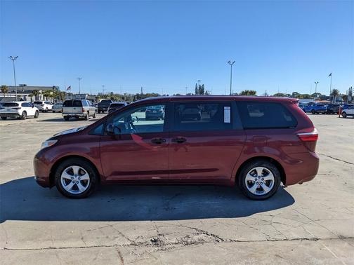 2016 Toyota Sienna L