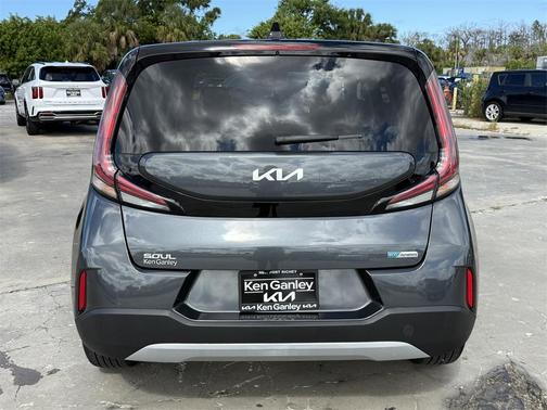 2023 Kia Soul EX