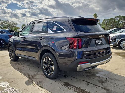 2026 Kia Sorento S