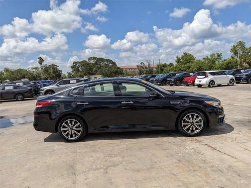 2019 Kia Optima EX