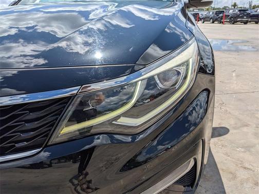2019 Kia Optima EX