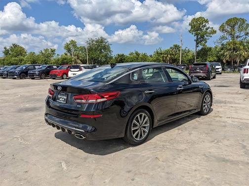 2019 Kia Optima EX