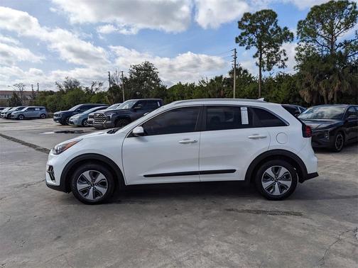 2020 Kia Niro LX