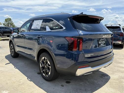 2025 Kia Sorento S