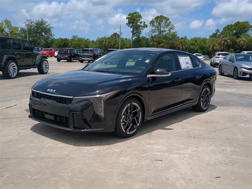 2025 Kia K4 GT-Line
