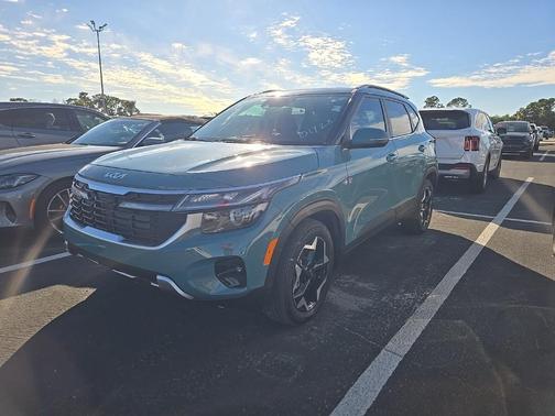 2025 Kia Seltos EX