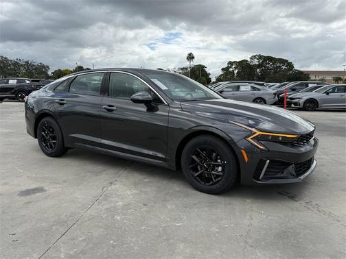 2026 Kia K5 LXS