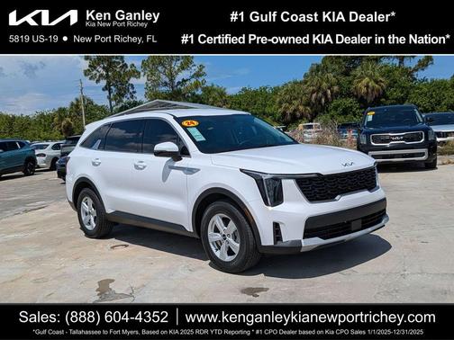 Glacial White Pearl 2024 Kia Sorento LX