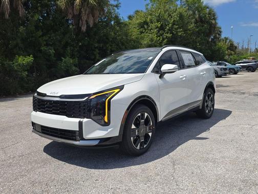 Snow White Pearl 2026 Kia Sportage Hybrid SX-Prestige