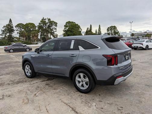 2024 Kia Sorento LX