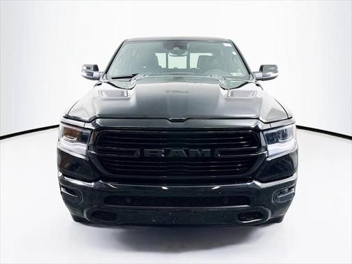2022 RAM 1500 Laramie Crew Cab 4x4 57' Box