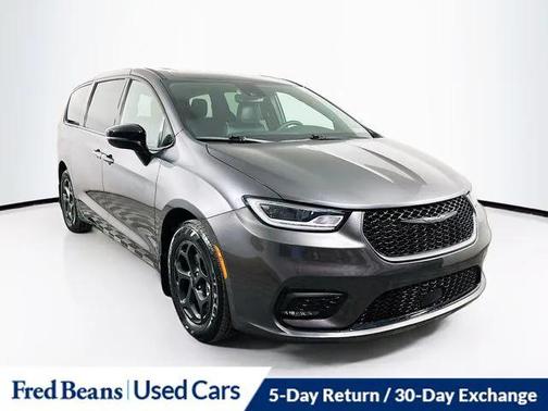 2023 Chrysler Pacifica Hybrid Limited