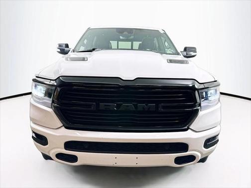 2022 RAM 1500 Laramie Crew Cab 4x4 57' Box