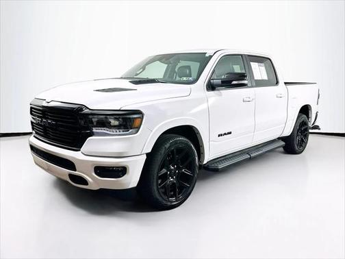 2022 RAM 1500 Laramie Crew Cab 4x4 57' Box