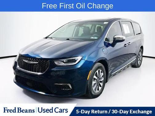 2022 Chrysler Pacifica Hybrid Limited