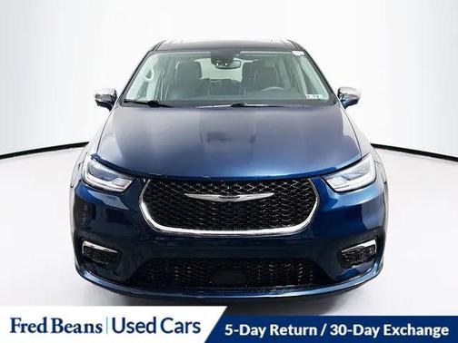 2022 Chrysler Pacifica Hybrid Limited