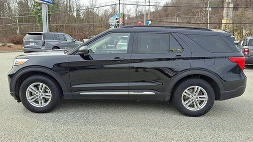 AGATE BLACK METALLIC 2021 Ford Explorer XLT