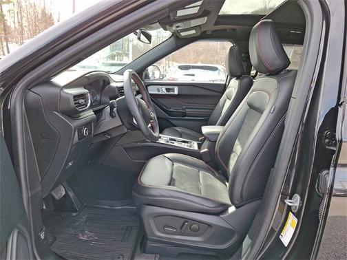 2024 Ford Explorer ST-LINE