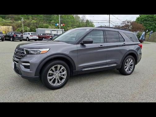 CARBONIZED GRAY METALLIC 2022 Ford Explorer XLT