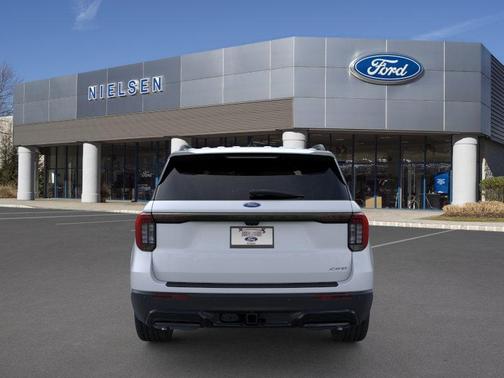 SPACE WHITE METALLIC 2026 Ford Explorer ST-Line