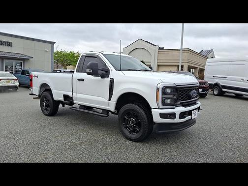 OXFORD WHITE 2023 Ford F-250 XL