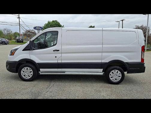 OXFORD WHITE 2025 Ford Transit-250 Base