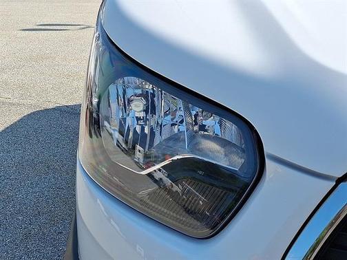 OXFORD WHITE 2025 Ford Transit-250 Base
