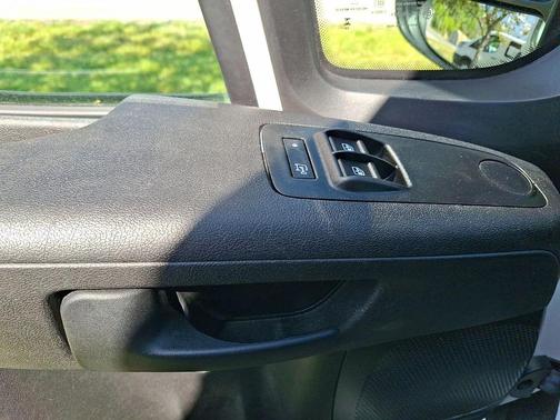 Bright White Clearcoat 2025 RAM ProMaster 2500 Tradesman