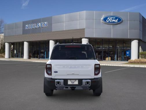 OXFORD WHITE 2026 Ford Bronco Sport Badlands