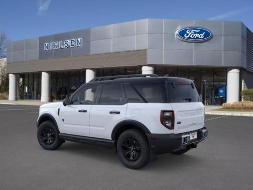 OXFORD WHITE 2026 Ford Bronco Sport Badlands