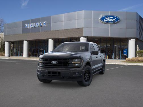AGATE BLACK METALLIC 2026 Ford F-150 XLT